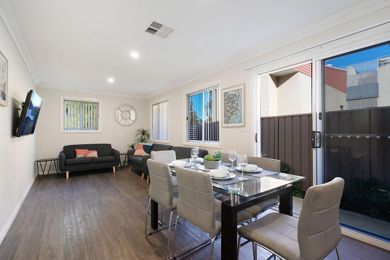 Newcastle Short Stay Accommodation - Birmingham Garden Townhouses Εξωτερικό φωτογραφία