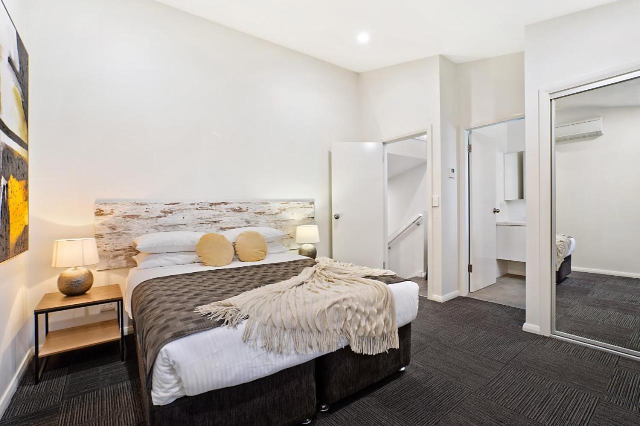 Newcastle Short Stay Accommodation - Birmingham Garden Townhouses Εξωτερικό φωτογραφία